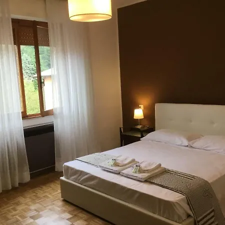 アパート Casa Di Ornella デルヴィオ