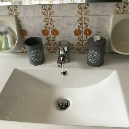 アパート Casa Di Ornella デルヴィオ